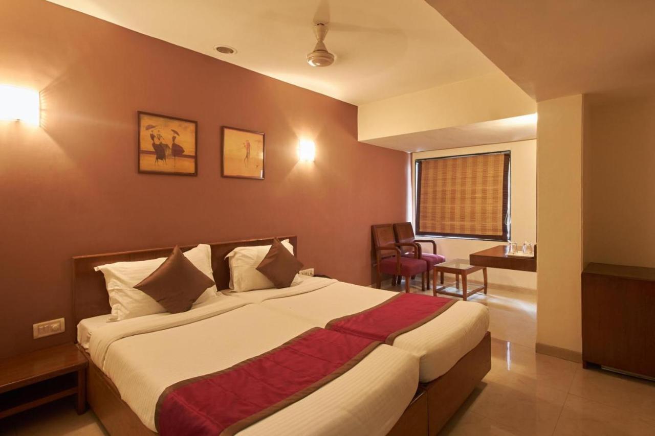 Sukh Hotel Bombay Extérieur photo