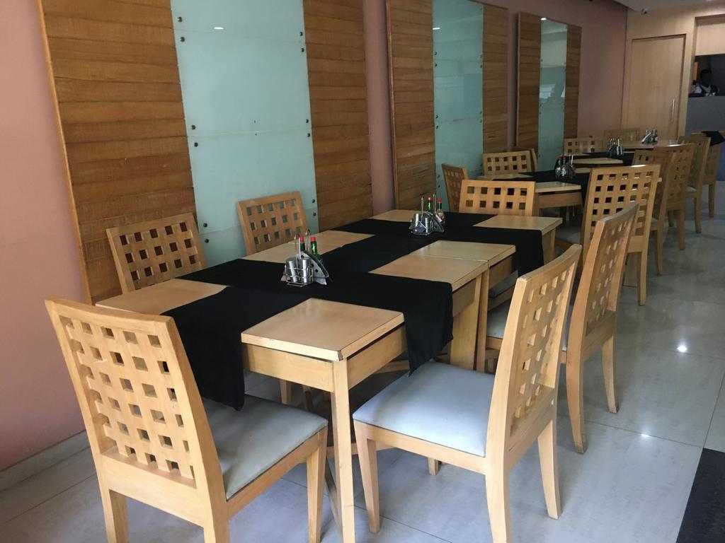 Sukh Hotel Bombay Extérieur photo