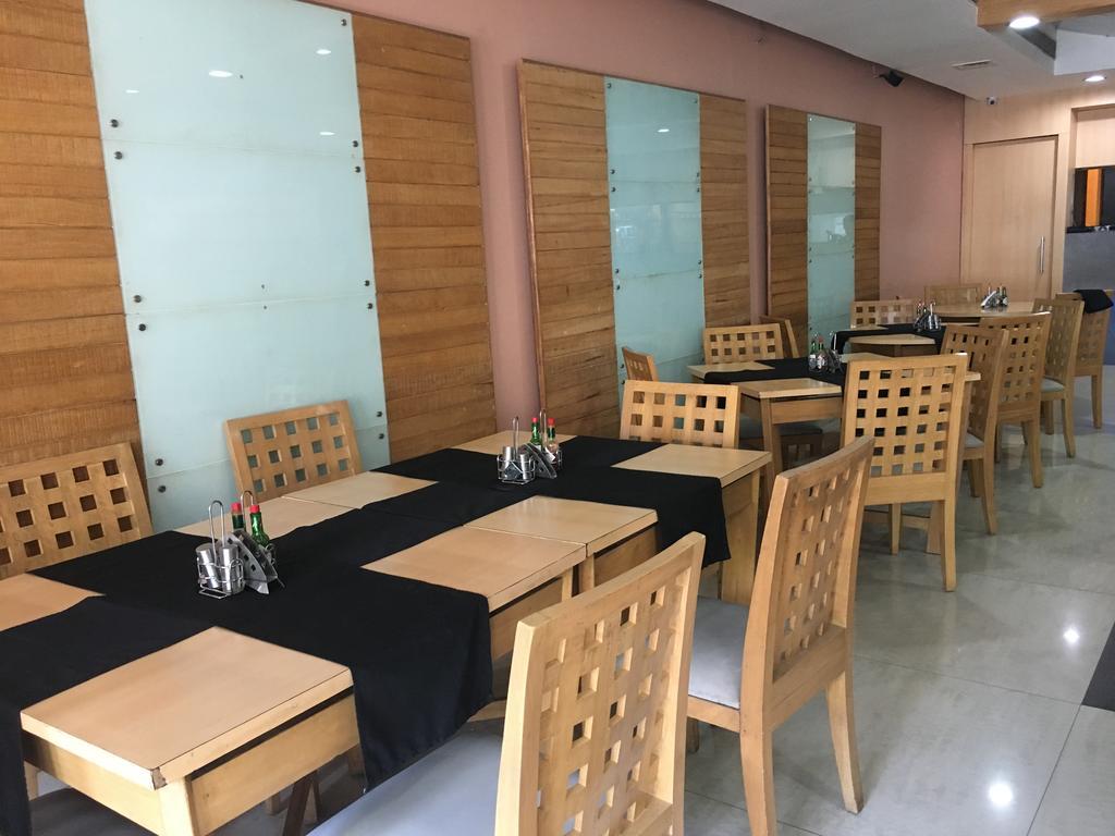 Sukh Hotel Bombay Extérieur photo
