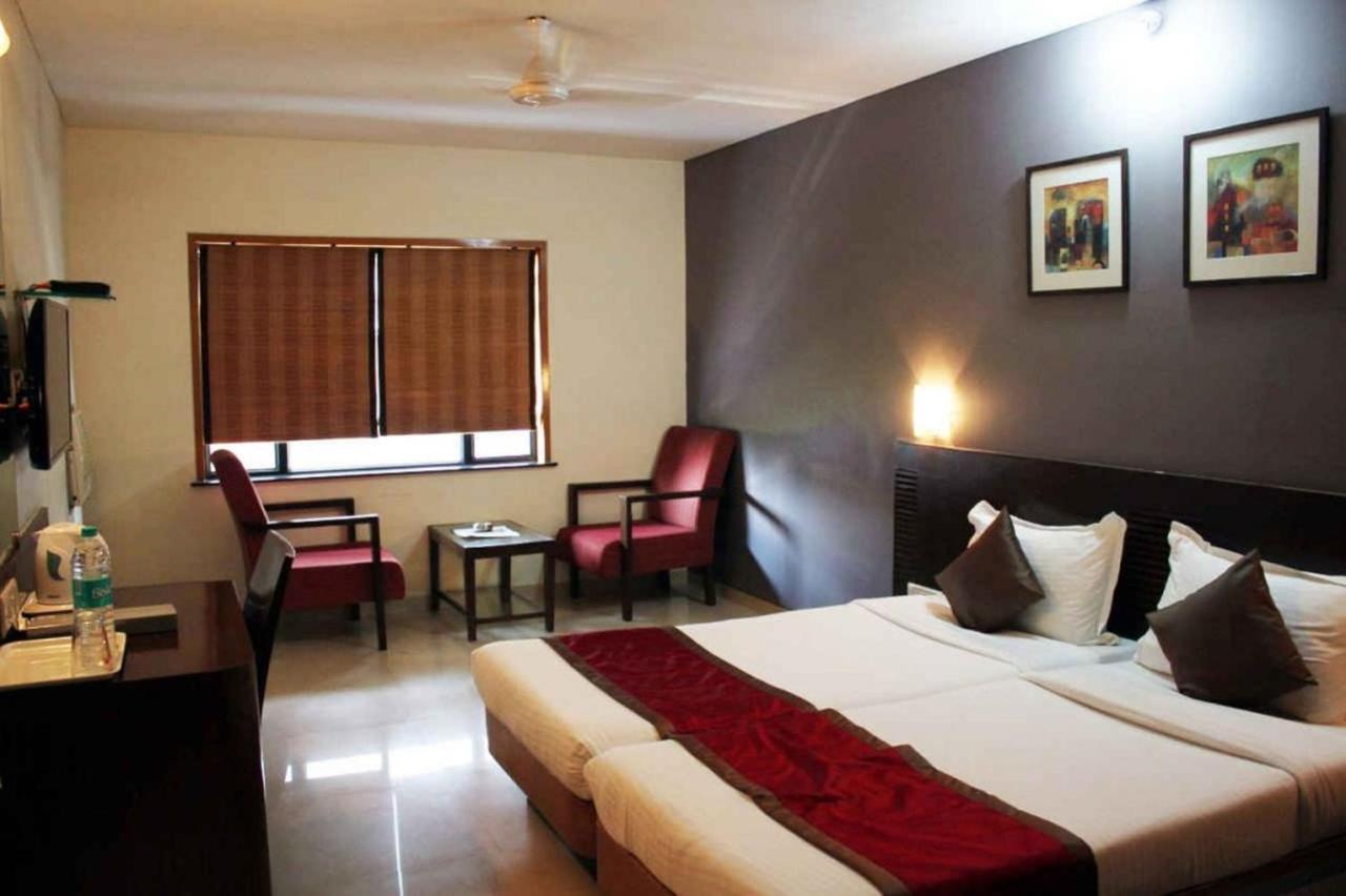 Sukh Hotel Bombay Extérieur photo
